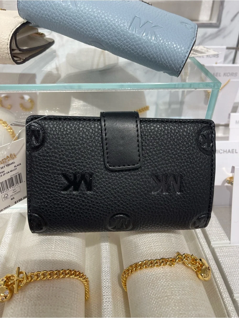 Michael Kors Jet Set Travel Medium Logo Debossed Billfold Wallet Black NWT